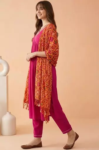 yoke design poly crepe v-neck kurta & trousers with dupatta
