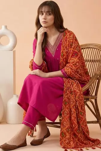 yoke design poly crepe v-neck kurta & trousers with dupatta