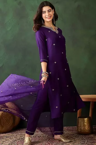 floral embroidered three-quarter sleeves straight kurta & trouser & dupatta