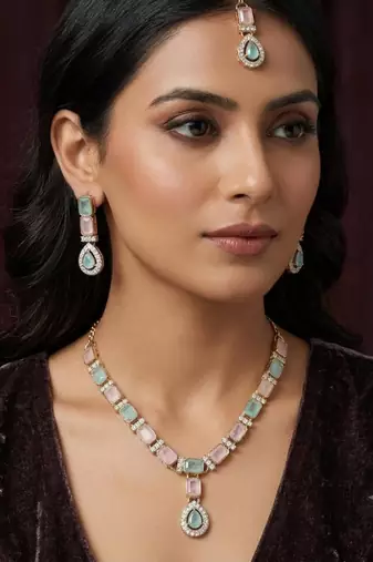 Pink & pista color necklace set with earrings and maang tikka     agate stone, antique gold plating