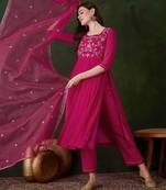 women floral embroidered kurta with trousers & dupatta