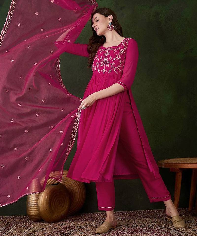 women floral embroidered kurta with trousers & dupatta