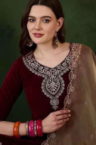 floral embroidered sequinned velvet kurta with trouser & dupatta