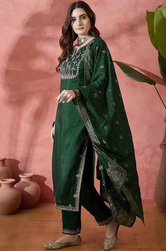 floral embroidered straight kurta with trouser and dupatta