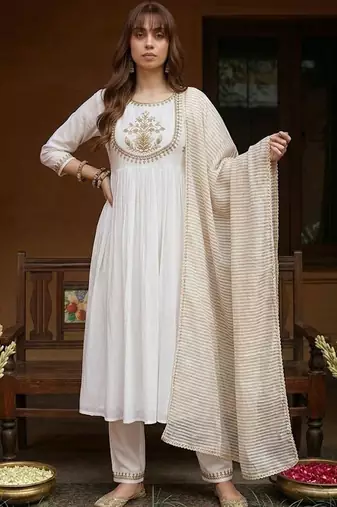 embroidered round neck kurta & trousers with dupatta