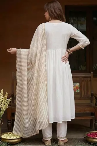 embroidered round neck kurta & trousers with dupatta