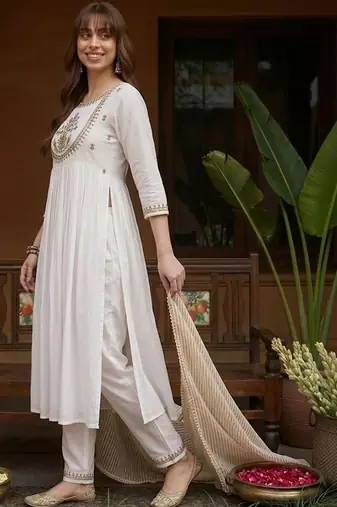 embroidered round neck kurta & trousers with dupatta