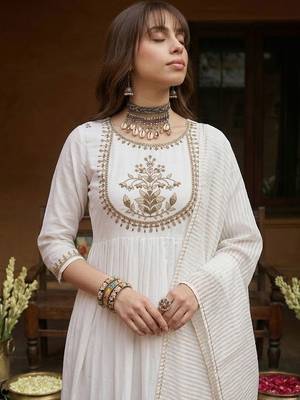 embroidered round neck kurta & trousers with dupatta 5