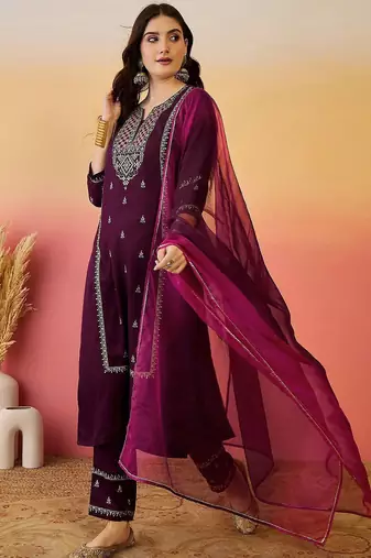 floral zari embroidered notch neck straight kurta with trousers & dupatta