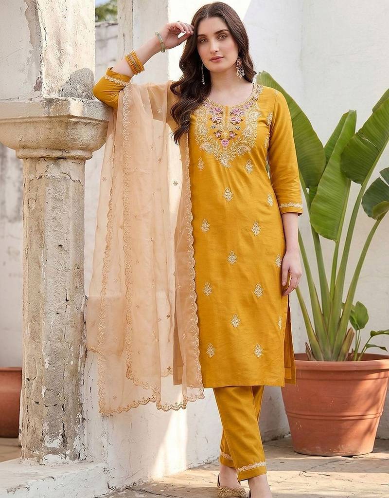 embroidered round neck kurta & trousers with dupatta kurta set