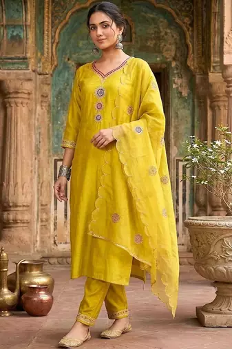 embroidered v-neck kurta & trousers with dupatta kurta set
