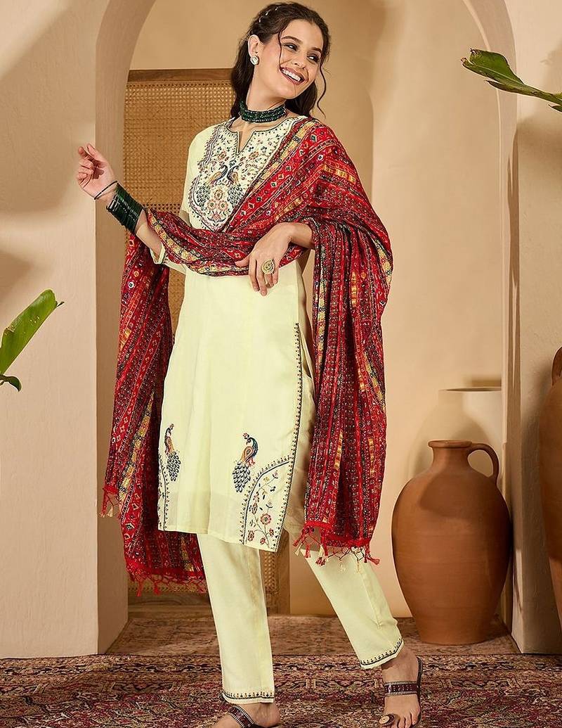 women ethnic motifs thread work kurta with trousers & with dupatta