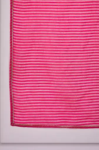 women pink kurta sets