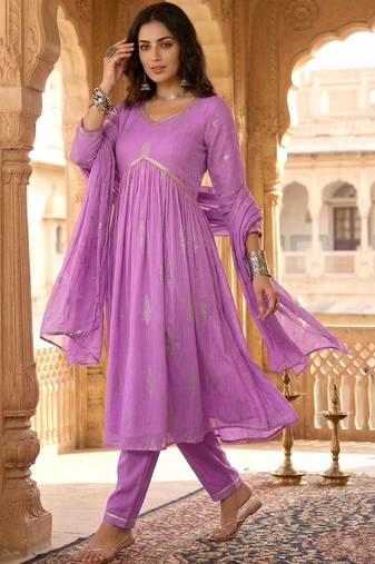 printed v-neck kurta & trousers with dupatta
