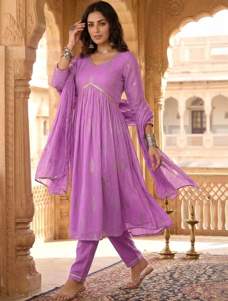 printed v-neck kurta & trousers with dupatta
