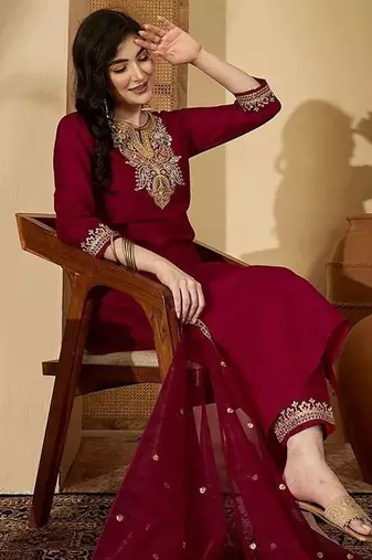 paisley yoke design notch neck thread work straight kurta with trousers & dupatta