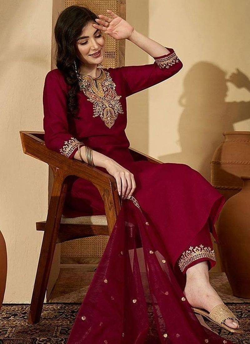 paisley yoke design notch neck thread work straight kurta with trousers & dupatta