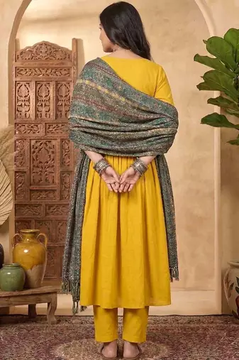 embroidered v-neck kurta & trousers with dupatta