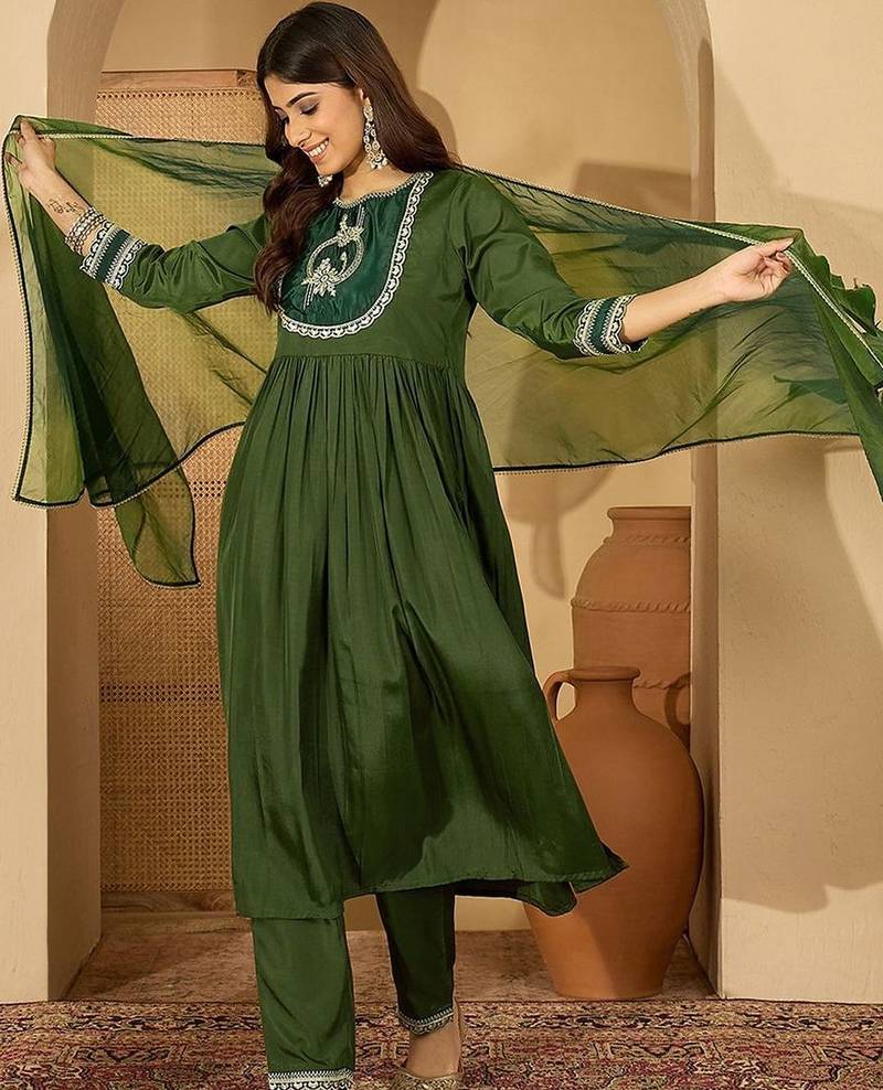 ethnic motifs embroidered pleated thread work kurta with palazzos & dupatta