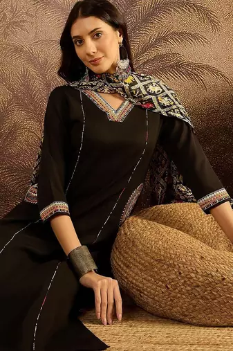 zari thread embroidered kurta with trousers & dupatta