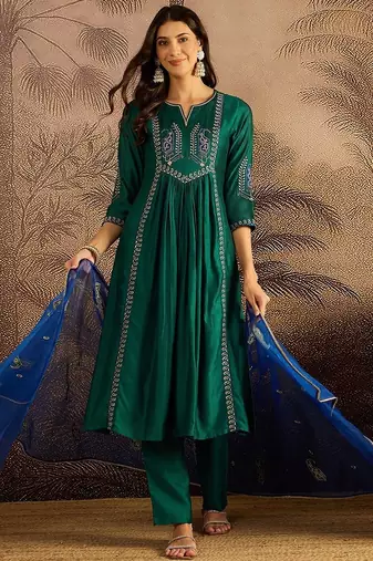embroidered round neck straight kurta & trousers with dupatta