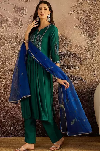 embroidered round neck straight kurta & trousers with dupatta