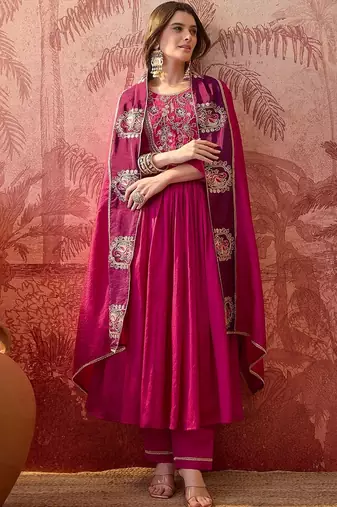embroidered round neck kurta trousers & dupatta