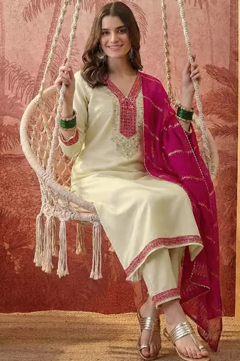 embroidered v-neck  kurta trousers & dupatta