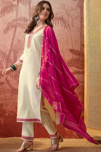 embroidered v-neck  kurta trousers & dupatta