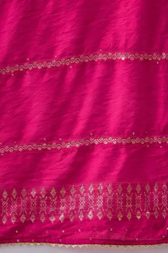 embroidered v-neck  kurta trousers & dupatta