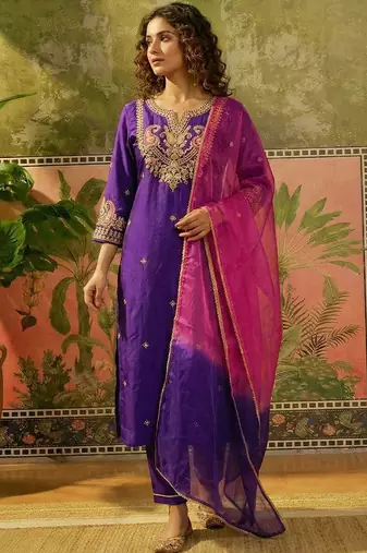 embroidered round neck straight  kurta & trousers with dupatta