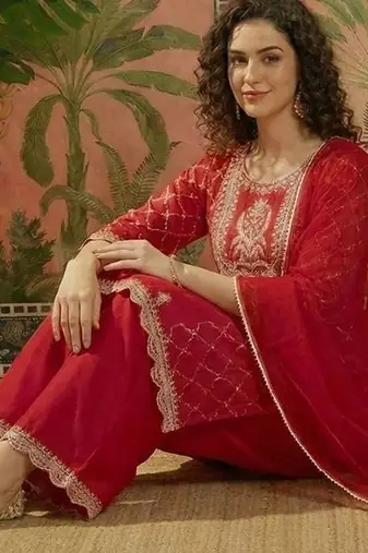 embroidered round neck straight kurta & palazzos with dupatta