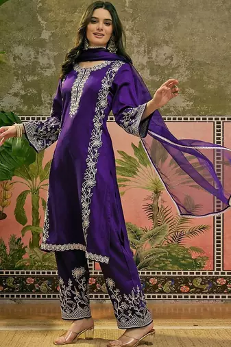 embroidered round neck kurta & trousers kurta set