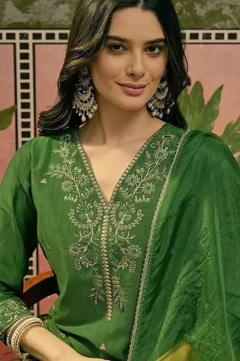 embroidered v-neck kurta & trousers kurta set
