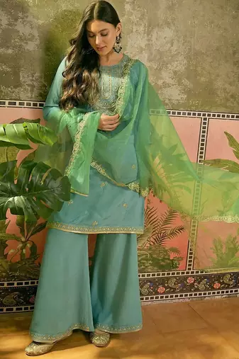 embroidered  round neck kurta sets