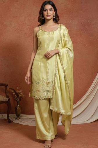 embroidered kurta sets