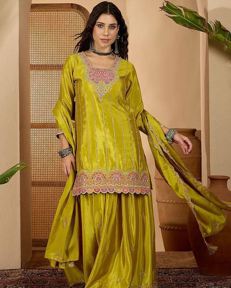 women floral embroidered regular sequinned kurta with skirt & dupatta