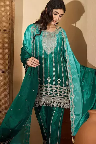 women floral printed kurta with trousers & dupatta