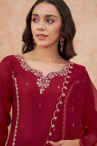 maroon floral embroidered straight kurta with trousers & dupatta