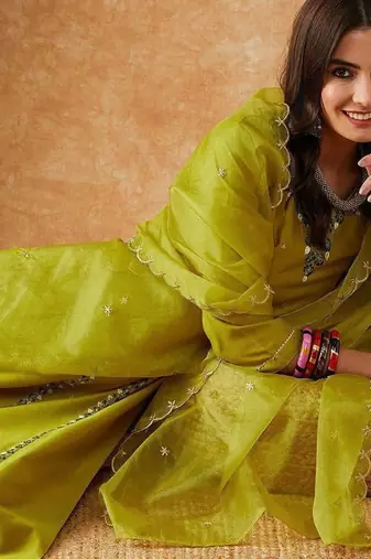 embroidered straight kurta with trouser & dupatta set