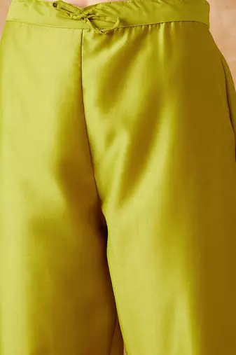 embroidered straight kurta with trouser & dupatta set