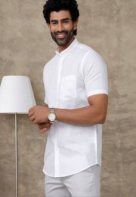 white cotton men's shirt with mandarin collar and regular fit 1