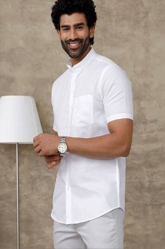 white cotton men's shirt with mandarin collar and regular fit