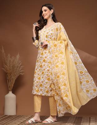 Off white floral printed cotton stitched kurta set with palazzo & dupatta for women 3