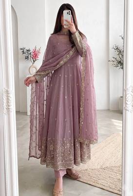 Pink silk blend embroidered flared gown set 1