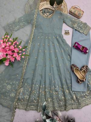 Blue silk blend embroidered flared gown set 2