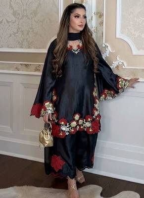 Black silk blend embroidered farshi salwar set 3