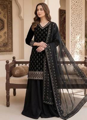 Black silk blend embroidered palazzo set 2