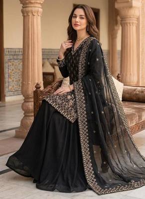 Black silk blend embroidered palazzo set 4