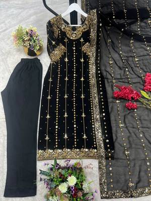 Black faux georgette embroidered kurta set 2